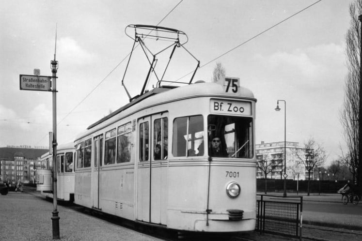 Electric tramway